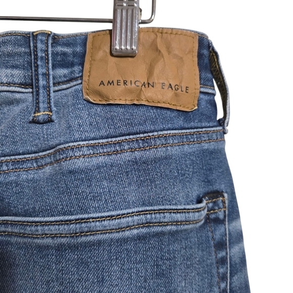 American Eagel Men's Airflex + Blue Jeans - Picture 6 of 6